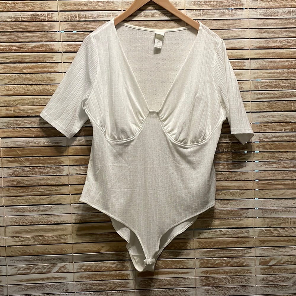 Ribbed bodysuit never worn